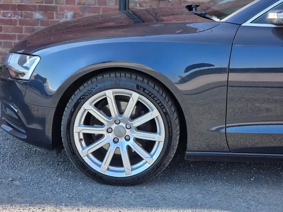 Used Audi A5 Comfort 2015 Blue Coupe