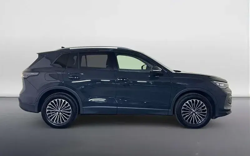 Used VW Tiguan Match 150 HP (110 kW) 2025 Grey SUV
