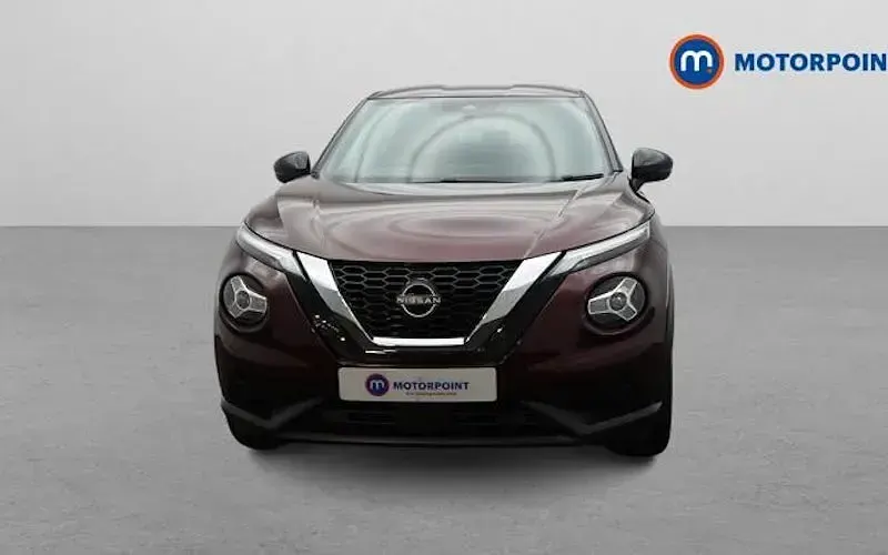 Used Nissan Juke N-Connecta 114 HP (83 kW) 2023 Red SUV