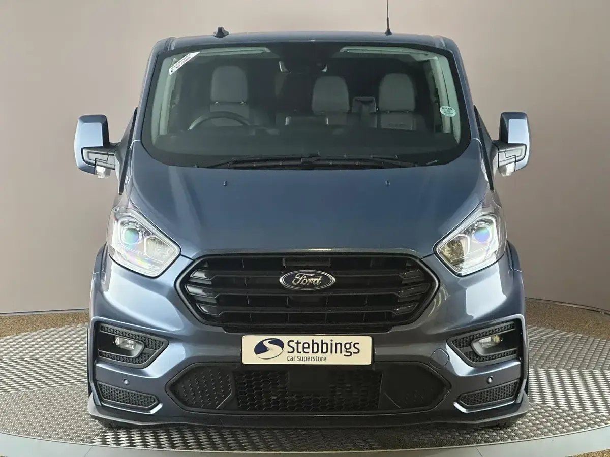 Used Ford Transit Custom Limited 170 HP (125 kW) 2023 Blue Van