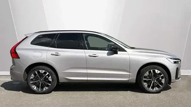 Usado Volvo XC60 Plus 250 CV (183 kW) 2026 SUV