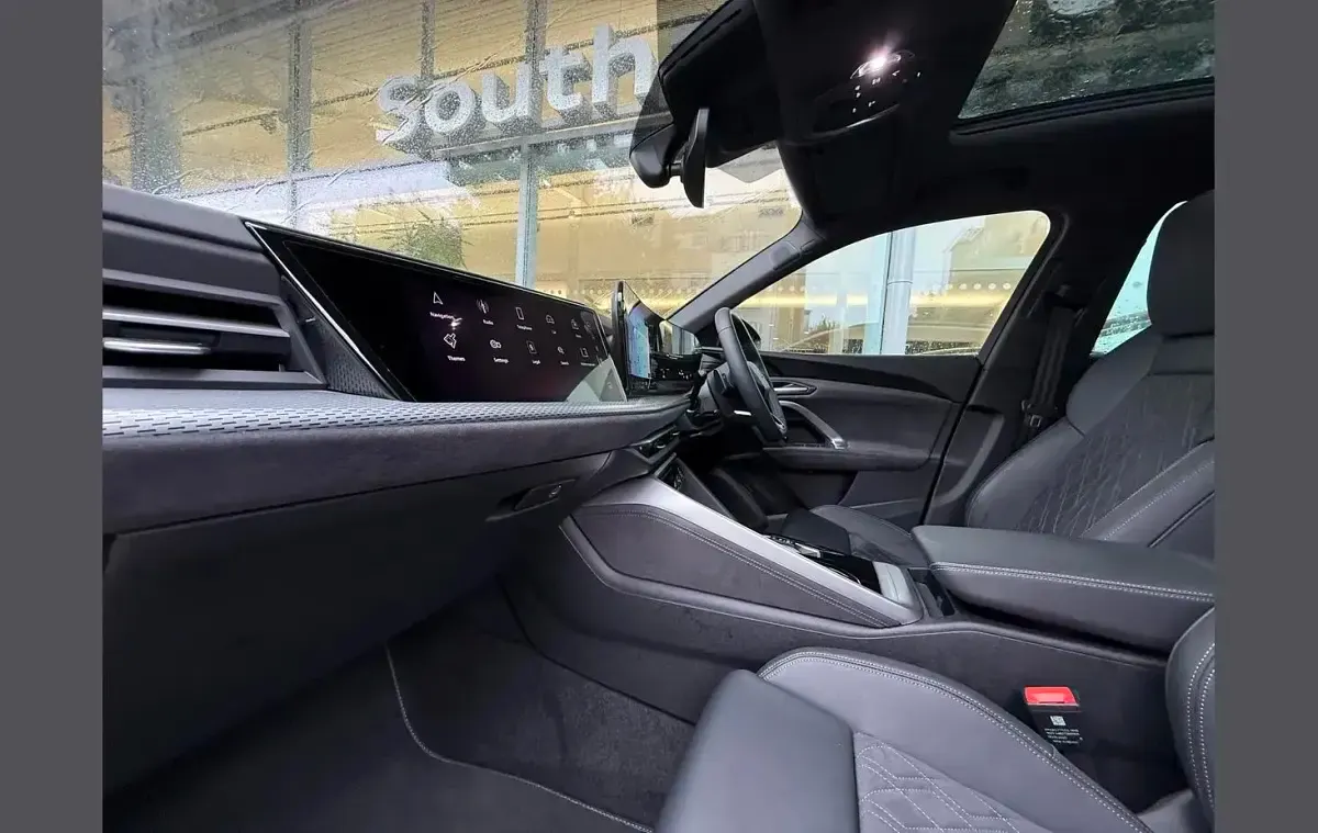 Used Audi Q5 Advanced 204 HP (150 kW) 2025 Grey SUV