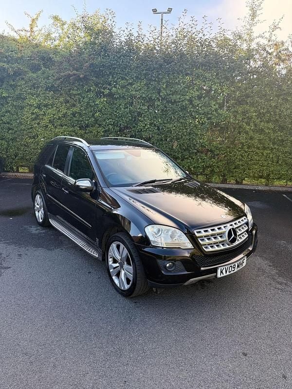 Used Mercedes ML320 2009 Black SUV