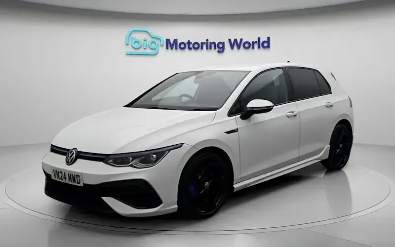 Used VW Golf VIII R 320 HP (235 kW) 2024 White Hatchback