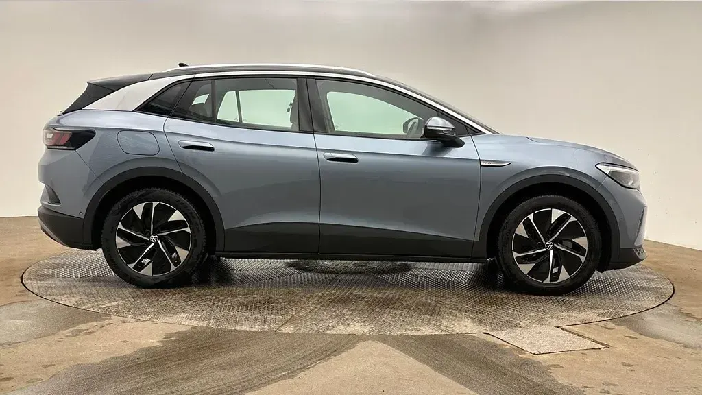 Usado VW ID.4 Pro 127 kW (174 HP) 2023 Azul SUV