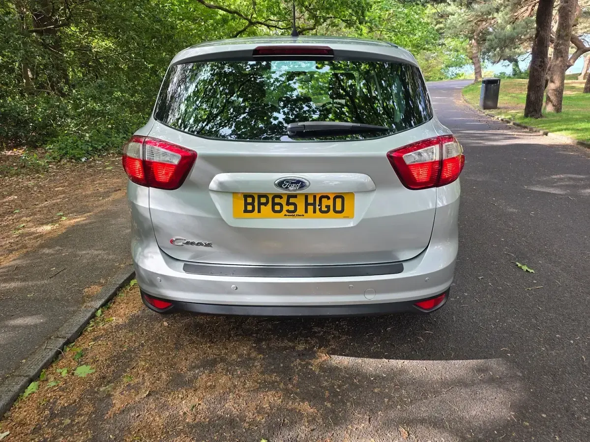 Used Ford C-MAX Titanium 2015 Silver MPV