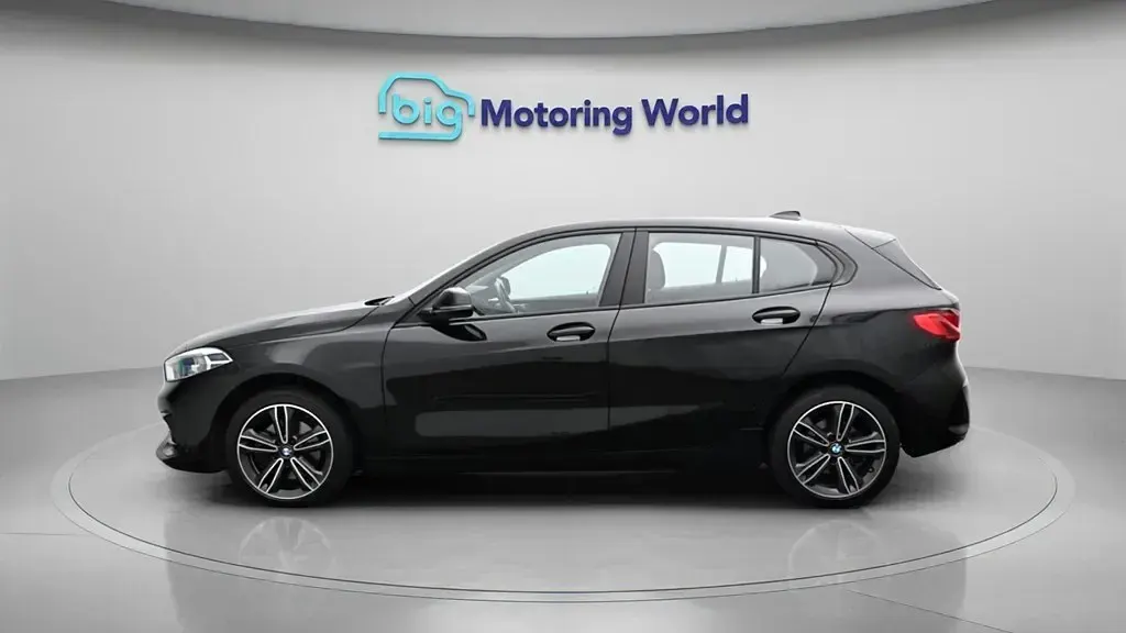 Used BMW 116 Sport Line 116 HP (85 kW) 2023 Black Hatchback