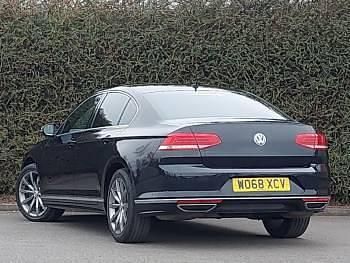 Begagnad VW Passat R-line 2019 Svart Sedan