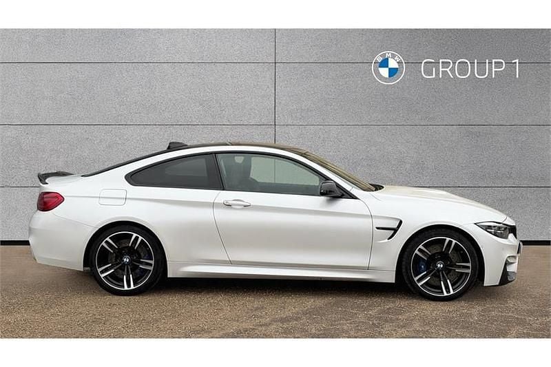 Used BMW M4 Comfort Edition 431 HP (317 kW) 2019 White Coupe