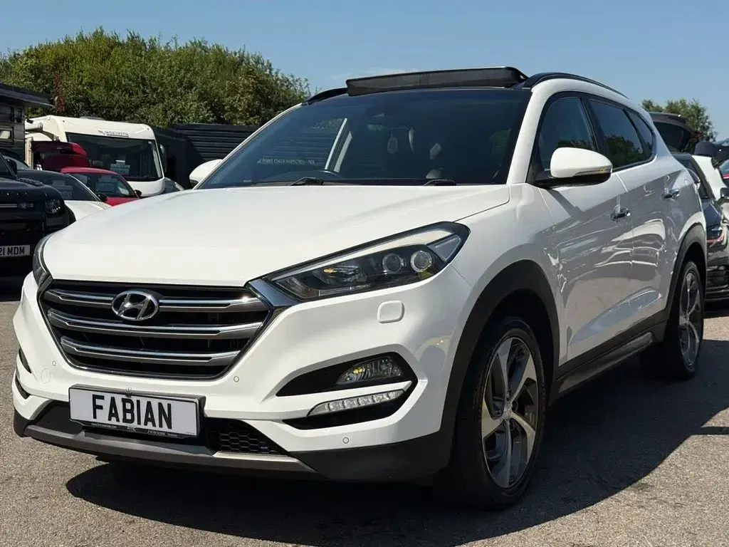 Used Hyundai Tucson Premium SE 185 HP (136 kW) 2015 White SUV
