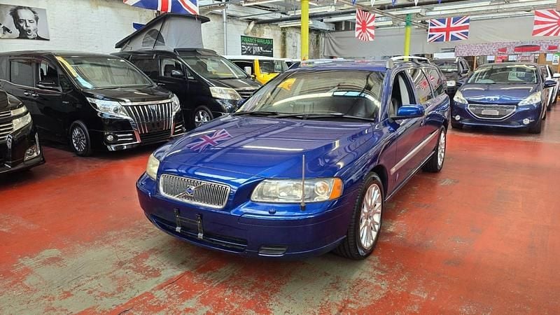 Blue Used 2025 Volvo V70 Ocean Race Estate | £7,995 (Fair price) - Image 1/4