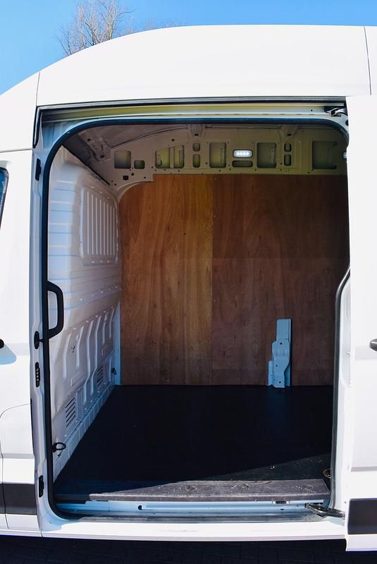 Used Maxus V90 161 HP (118 kW) 2024 White Van