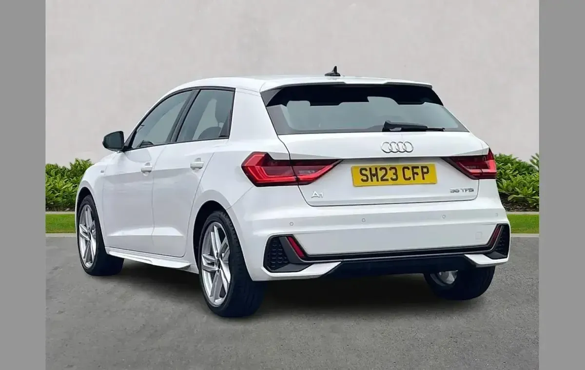 Used Audi A1 S-Line 147 HP (108 kW) 2023 White SUV