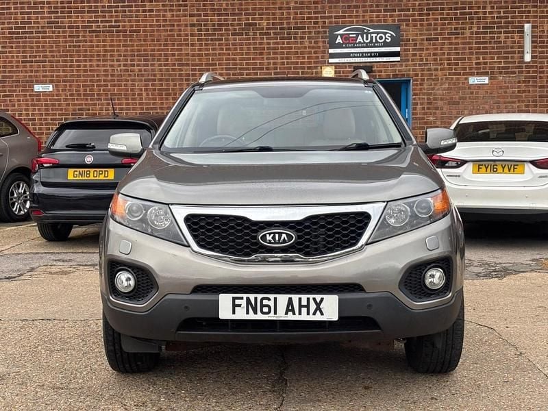 Silver Used 2011 Kia Sorento SUV | £3,700 (Super price) - Image 1/4
