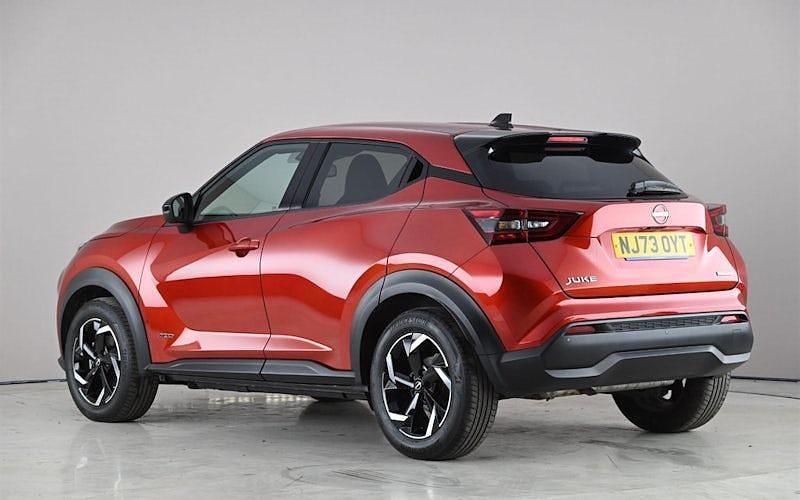Used Nissan Juke N-Connecta 143 HP (105 kW) 2023 Red SUV