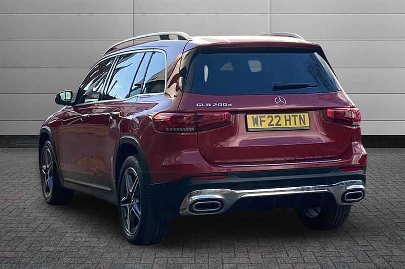 Used Mercedes GLB200 AMG Line Premium 150 HP (110 kW) 2022 Patagonia red SUV