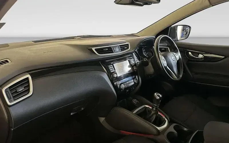 Used Nissan Qashqai N-Connecta 110 HP (80 kW) 2017 Blue SUV