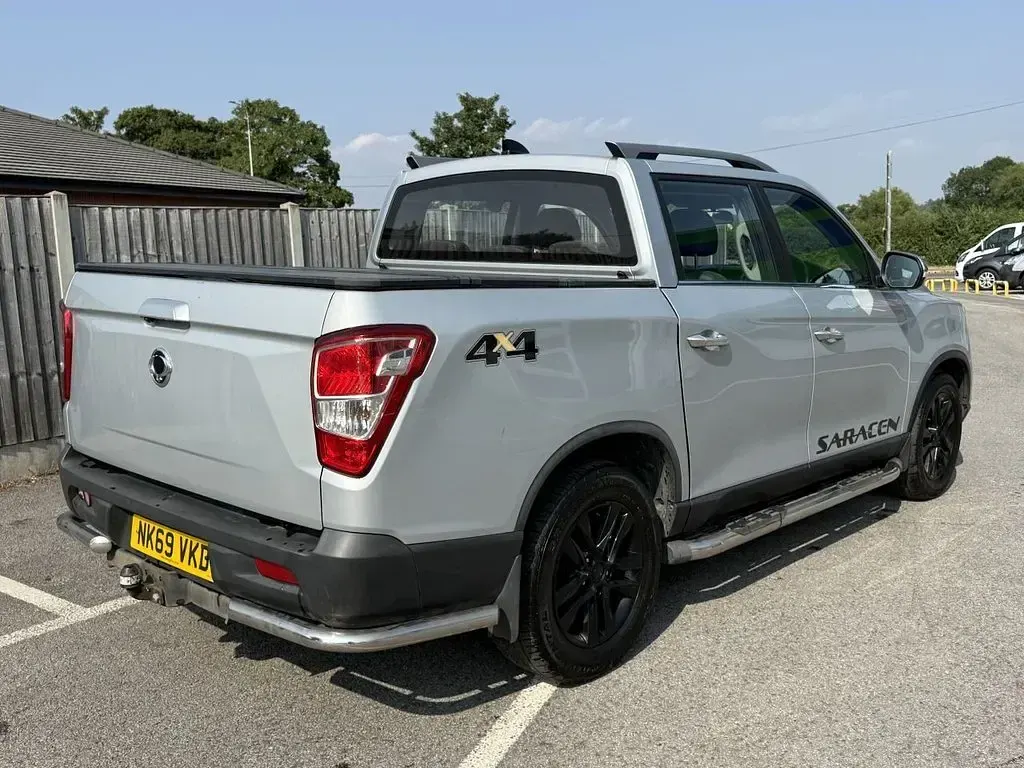 Used SsangYong Musso 181 HP (133 kW) 2019 Silver Pickup