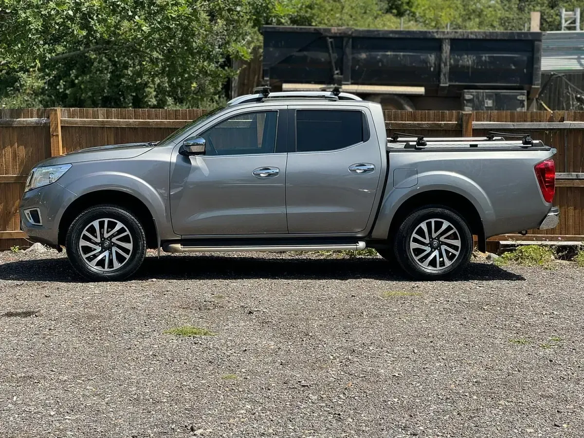 Used Nissan Navara Tekna 2018 Grey Pickup