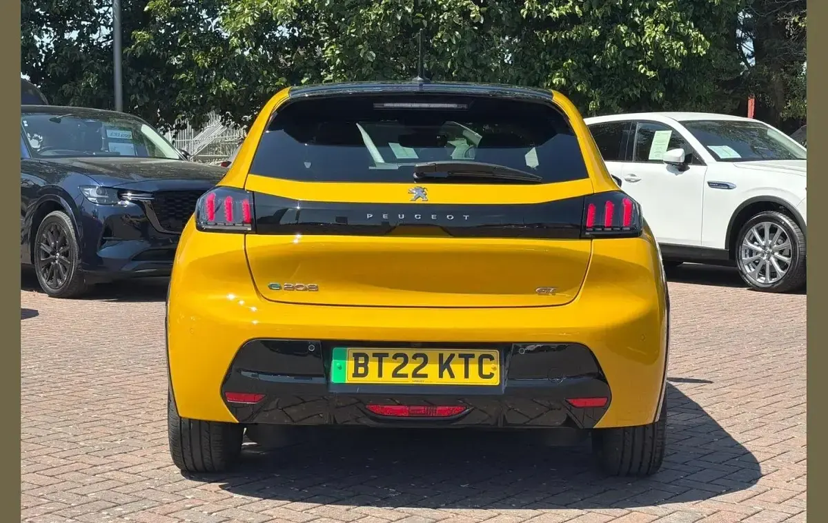 Used Peugeot e-208 GTi 100 kW (136 HP) 2022 Yellow Hatchback