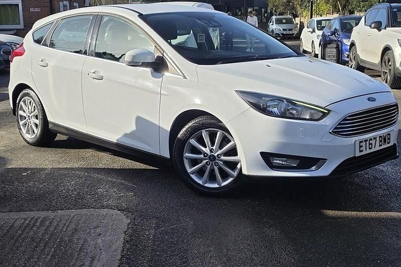 Used Ford Focus Titanium 125 HP (91 kW) 2018 White Hatchback