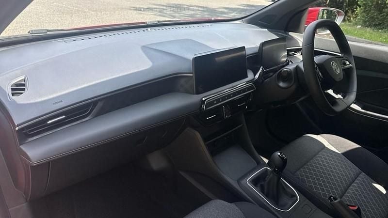 Image 3/4