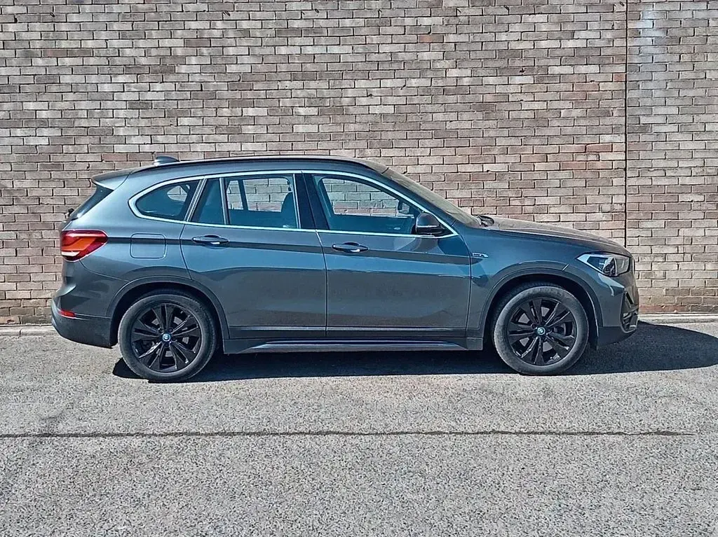 Used BMW X1 Sport Line 220 HP (161 kW) 2022 Grey SUV