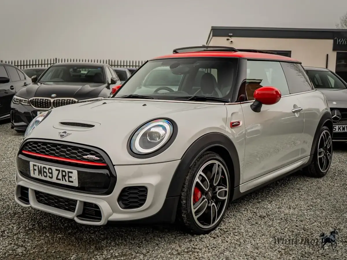 Używany Mini John Cooper Works Chili 2020 Srebrny Hatchback