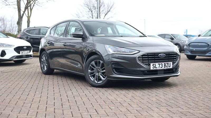 Used Ford Focus Titanium 155 HP (114 kW) 2023 Grey Hatchback
