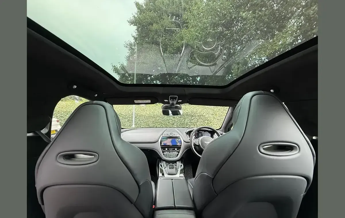 Used Aston Martin DBX 542 HP (398 kW) 2022 Silver SUV