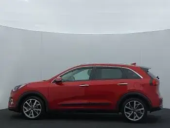 Used Kia Niro 139 HP (102 kW) 2022 Red SUV