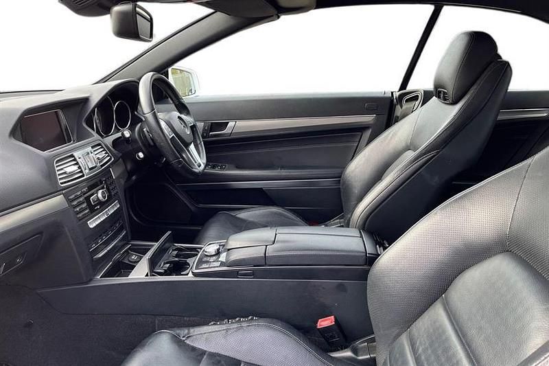 Used Mercedes E220 AMG 170 HP (125 kW) 2013 Polar white Cabriolet