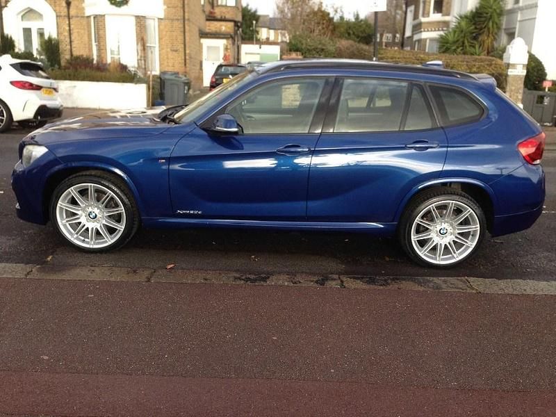 Begagnad BMW X1 M Sport 2012 Blå SUV