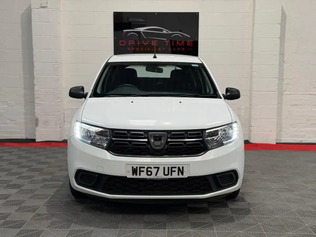Used Dacia Sandero Ambiance 2017 White Hatchback