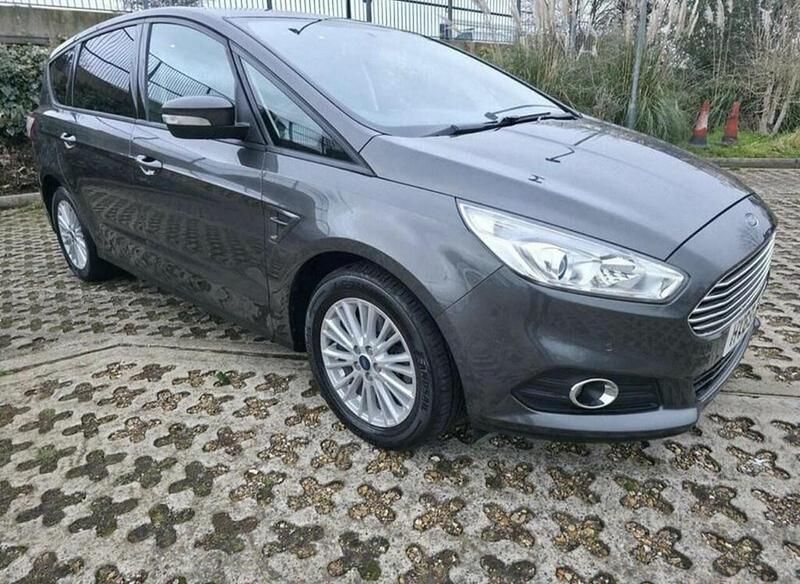 Used Ford S-MAX Zetec 150 HP (110 kW) 2019 Grey MPV