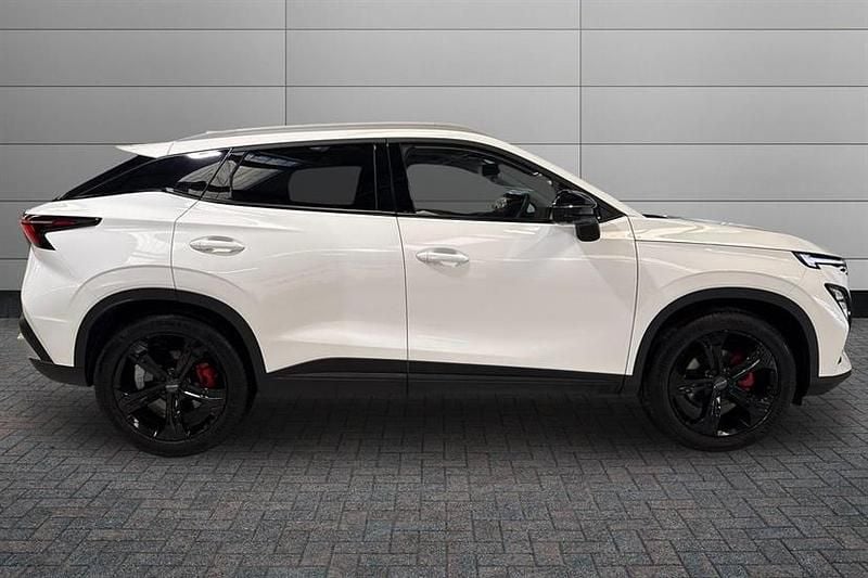 Used Omoda 5 147 HP (108 kW) 2025 Selenite white SUV