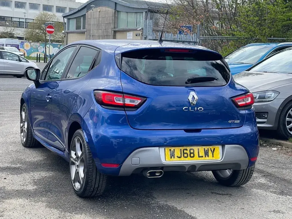 Used Renault Clio GT-Line 90 HP (66 kW) 2018 Blue Hatchback