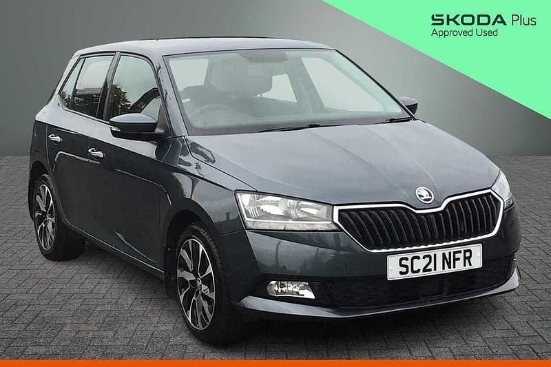 Used Skoda Fabia SE Drive 70 HP (51 kW) 2021 Quartz grey metallic Hatchback