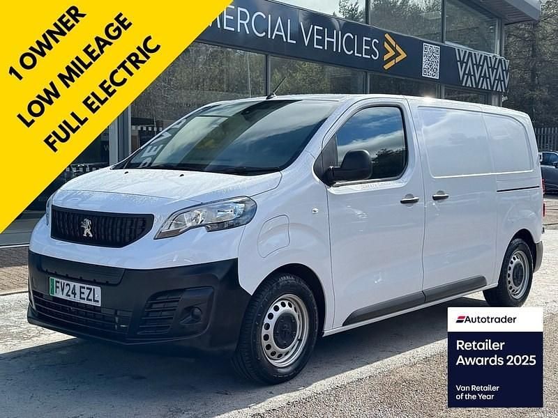 Used Peugeot e-Expert Premium 100 kW (136 HP) 2024 White Van