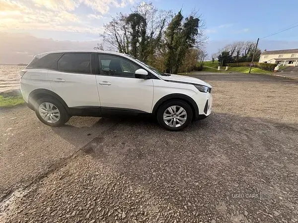 Used Peugeot 3008 Active Premium 131 HP (96 kW) 2021 White SUV