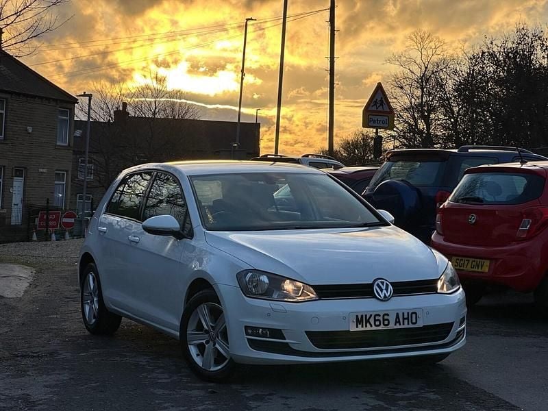 White Used 2016 VW Golf VII Edition Hatchback | £9,495 (Good price) - Image 1/4