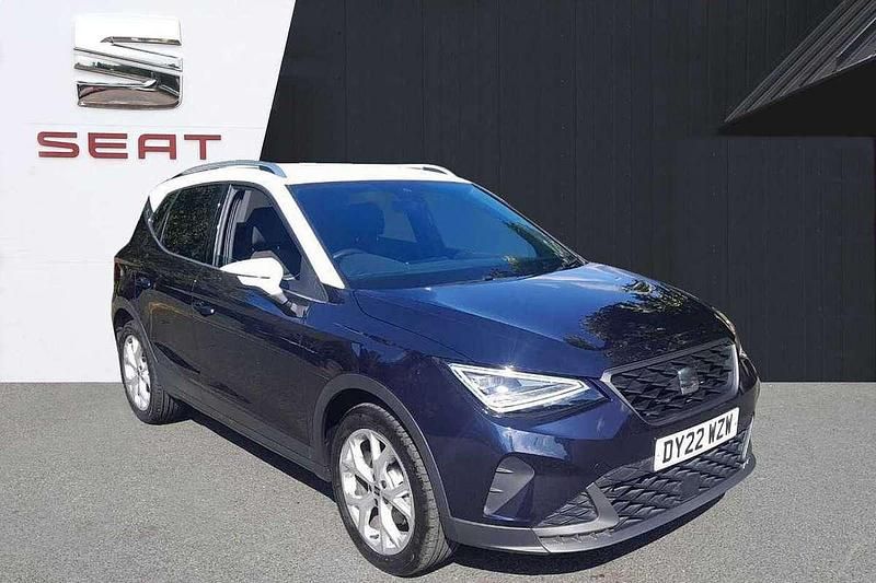 Blue Used 2022 Seat Arona FR SUV | £12,780 (Fair price) - Image 1/4