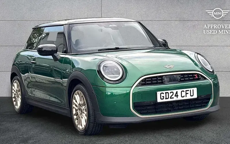 Used Mini Cooper Exclusive 204 HP (150 kW) 2024 Hatchback