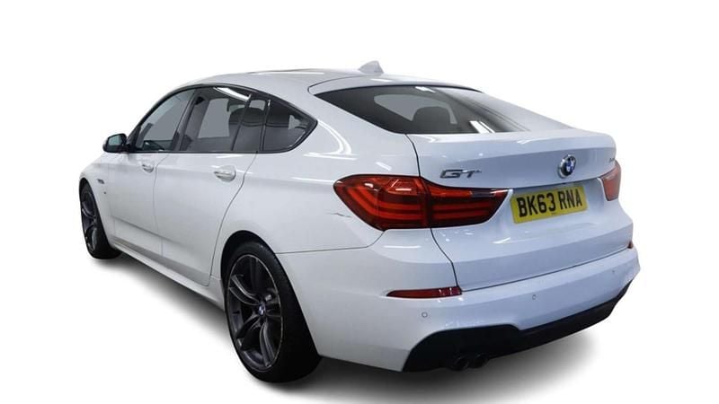 Used BMW 530 M Sport 2013 White Hatchback