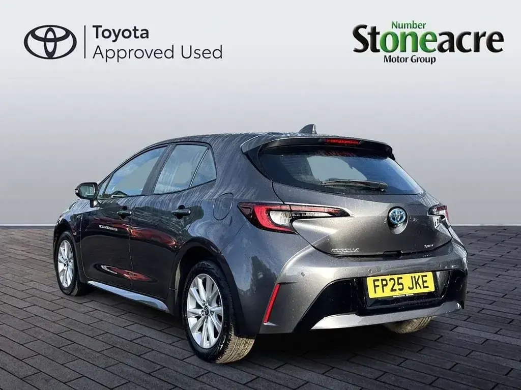 Used Toyota Corolla 140 HP (102 kW) 2025 Grey Hatchback