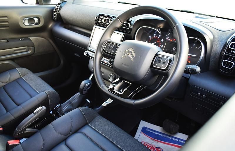 Used Citroën C3 Aircross PureTech 130 HP (95 kW) 2024 Red SUV