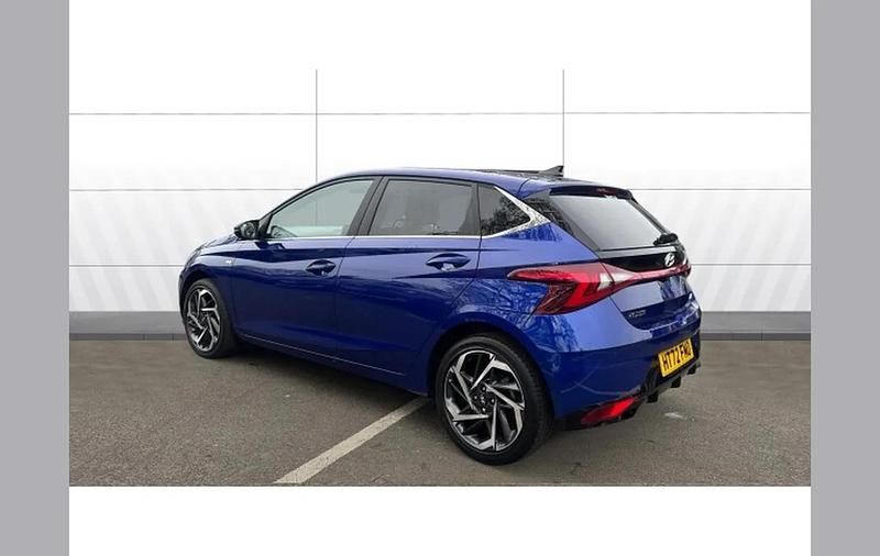 Used Hyundai i20 Premium 99 HP (72 kW) 2023 Blue Hatchback