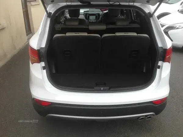 Used Hyundai Santa Fe Premium 2015 White SUV