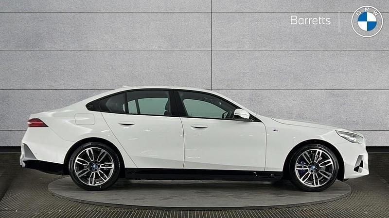 Used BMW i5 M Sport 246 kW (335 HP) 2023 White Sedan