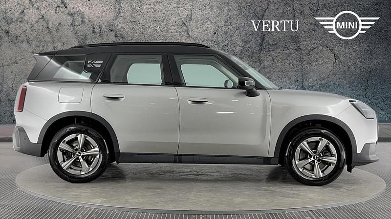 Used Mini Countryman Classic 170 HP (125 kW) 2024 Silver SUV